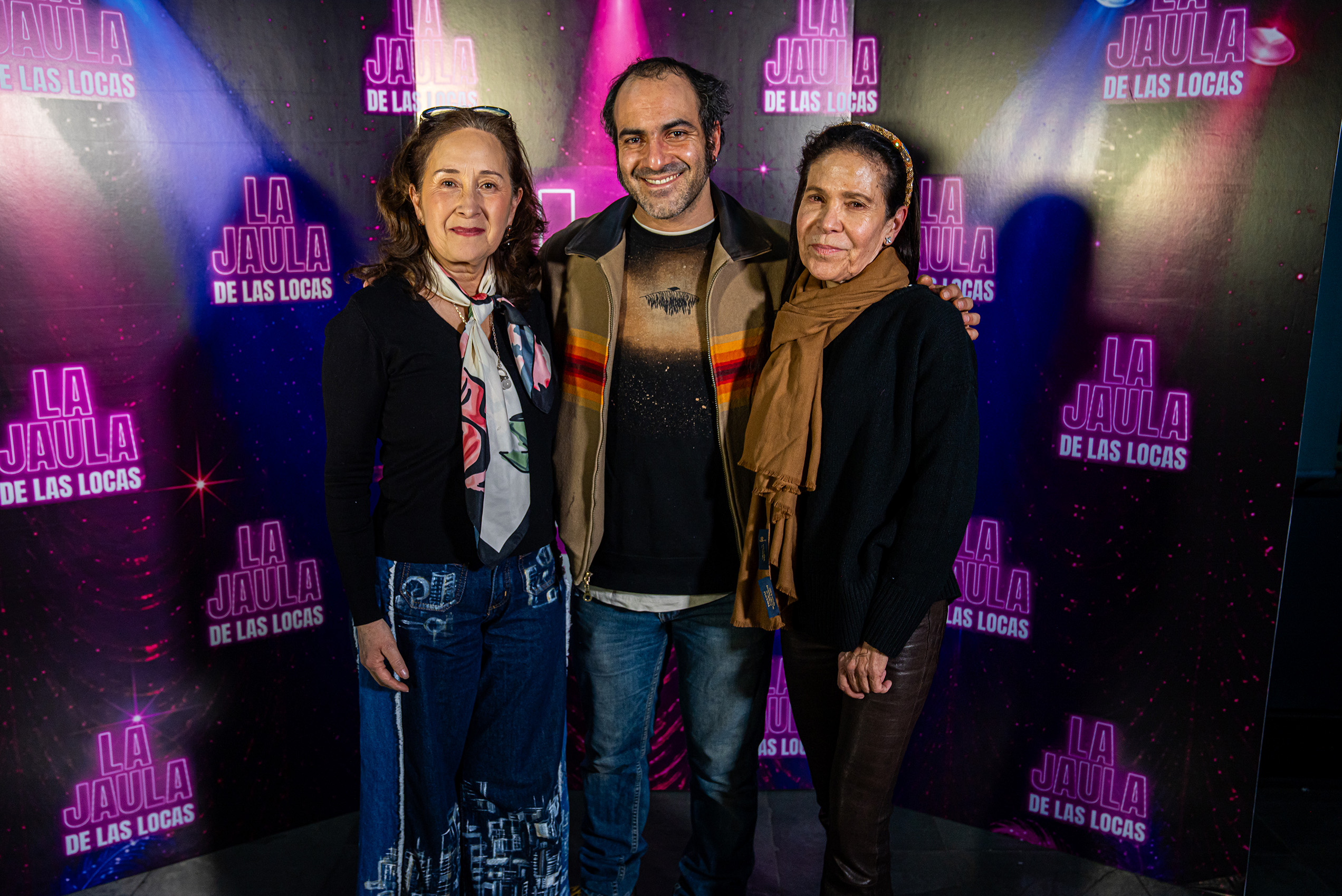 Gabriel Cañas, Annie Murath y Manuelita Cañas